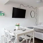 Stylish Loft In The Hearth Of Historic Centre 公寓 *