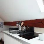 Stylish Loft In The Hearth Of Historic Centre * 卢布尔雅那